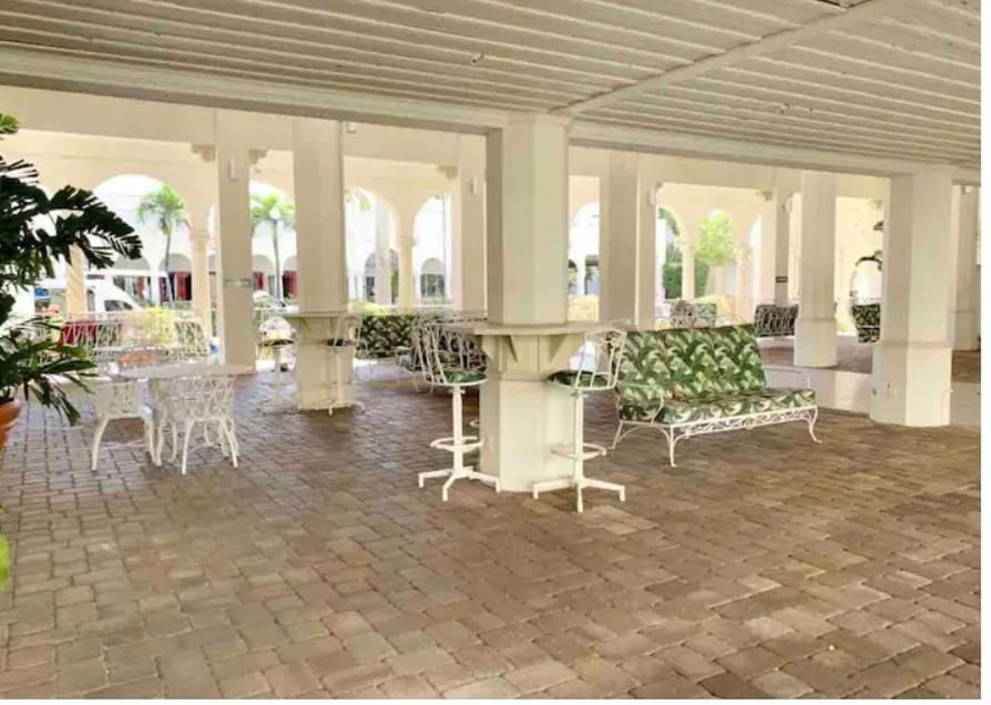 Romantic Studio In The Heart Of Palm Beach - Free Valet Service Esterno foto