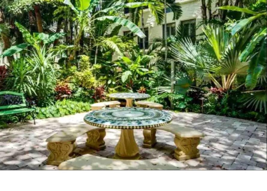 Romantic Studio In The Heart Of Palm Beach - Free Valet Service Esterno foto