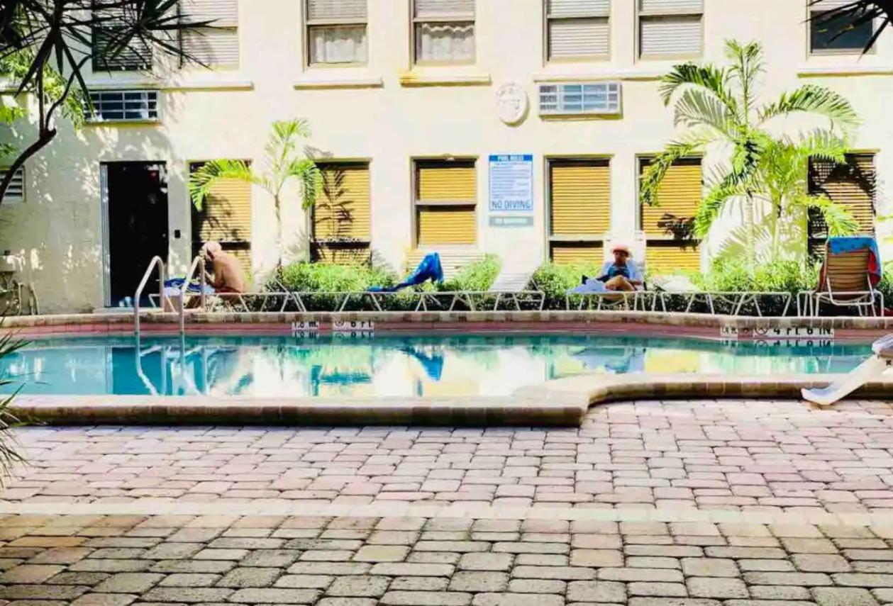 Romantic Studio In The Heart Of Palm Beach - Free Valet Service Esterno foto